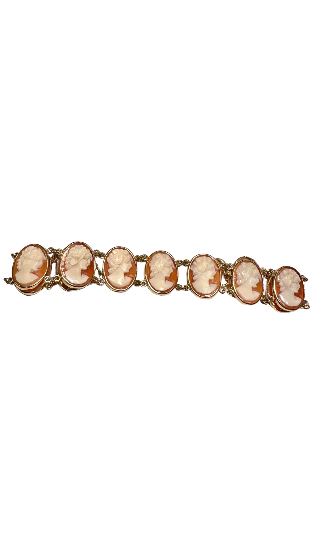 711 Cameo Bracelet