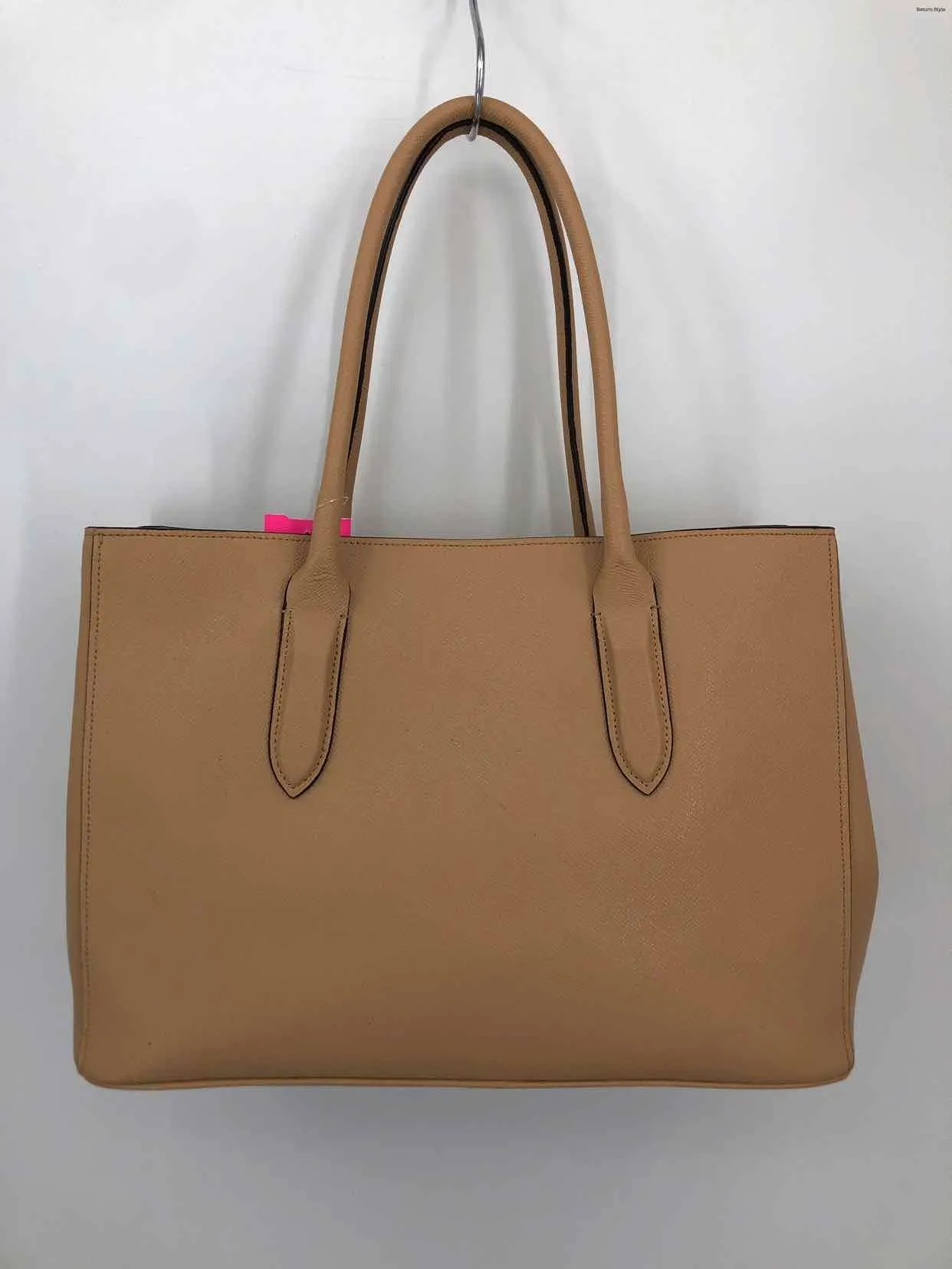 COACH Beige Pebbled Leather Pre Loved AS IS Tote Purse