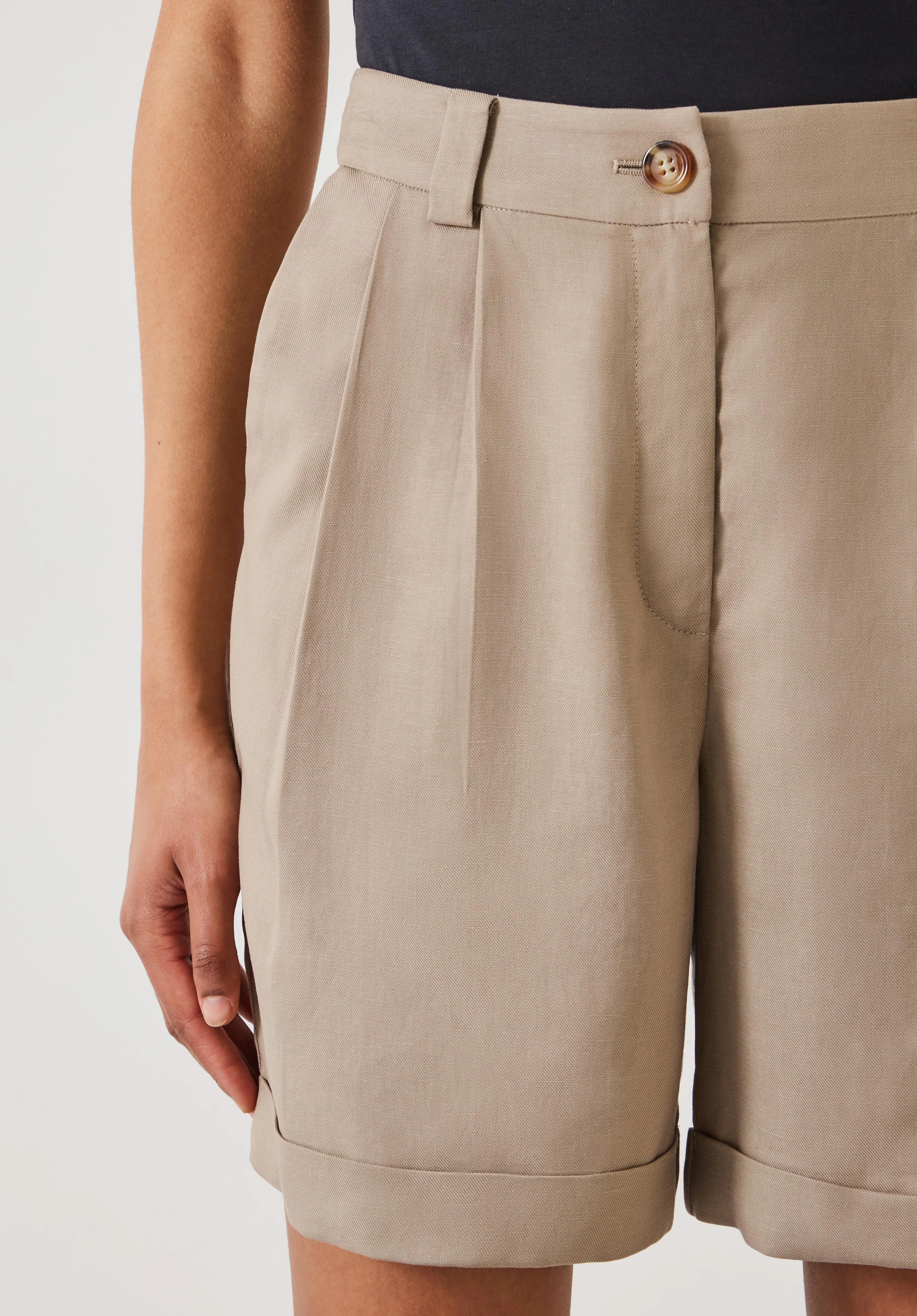 Juniper Relaxed Tailored Shorts