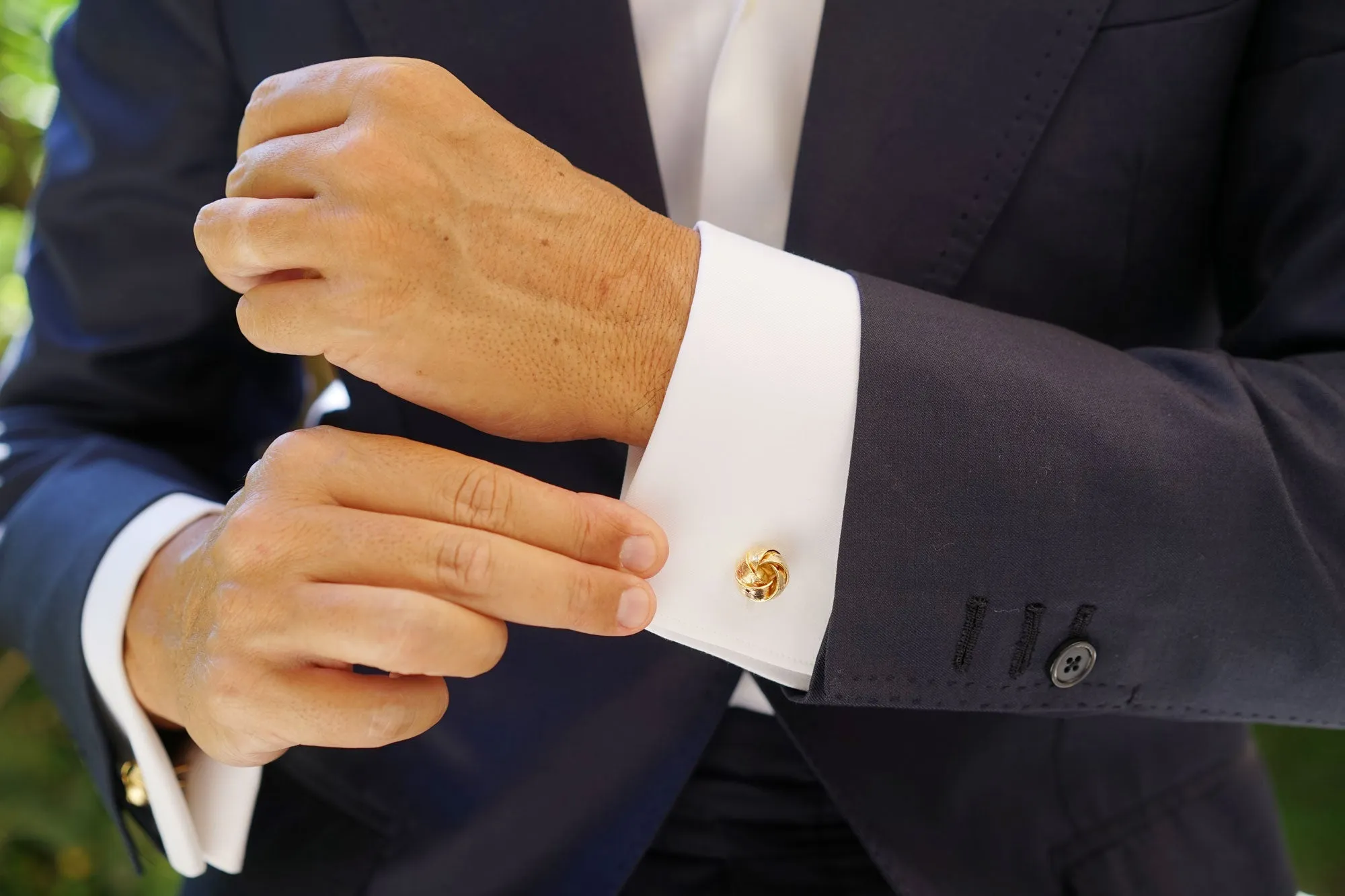 Ribbon Sphere Gold Cufflinks